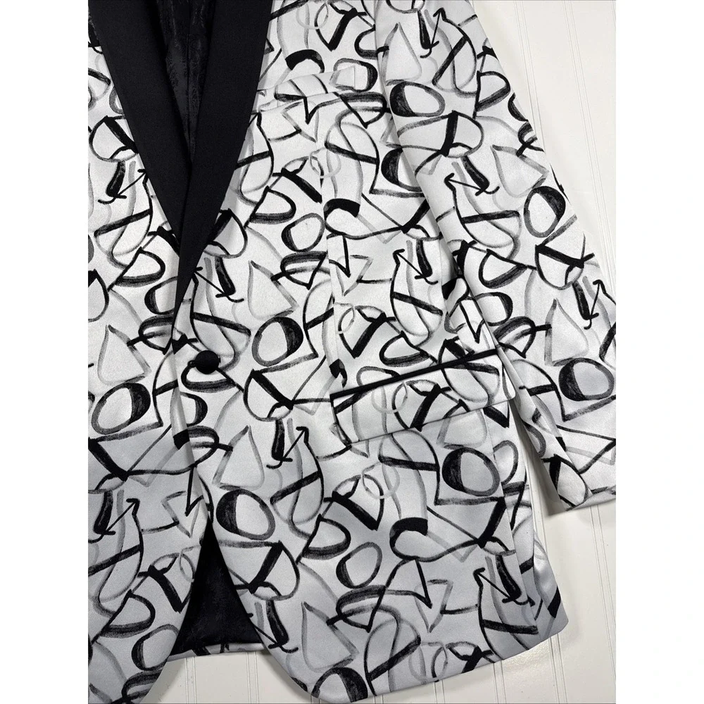 Sand The Red Carpet Brocaded Abstract White‎ And Black Men's Dinner Jacket Nice!